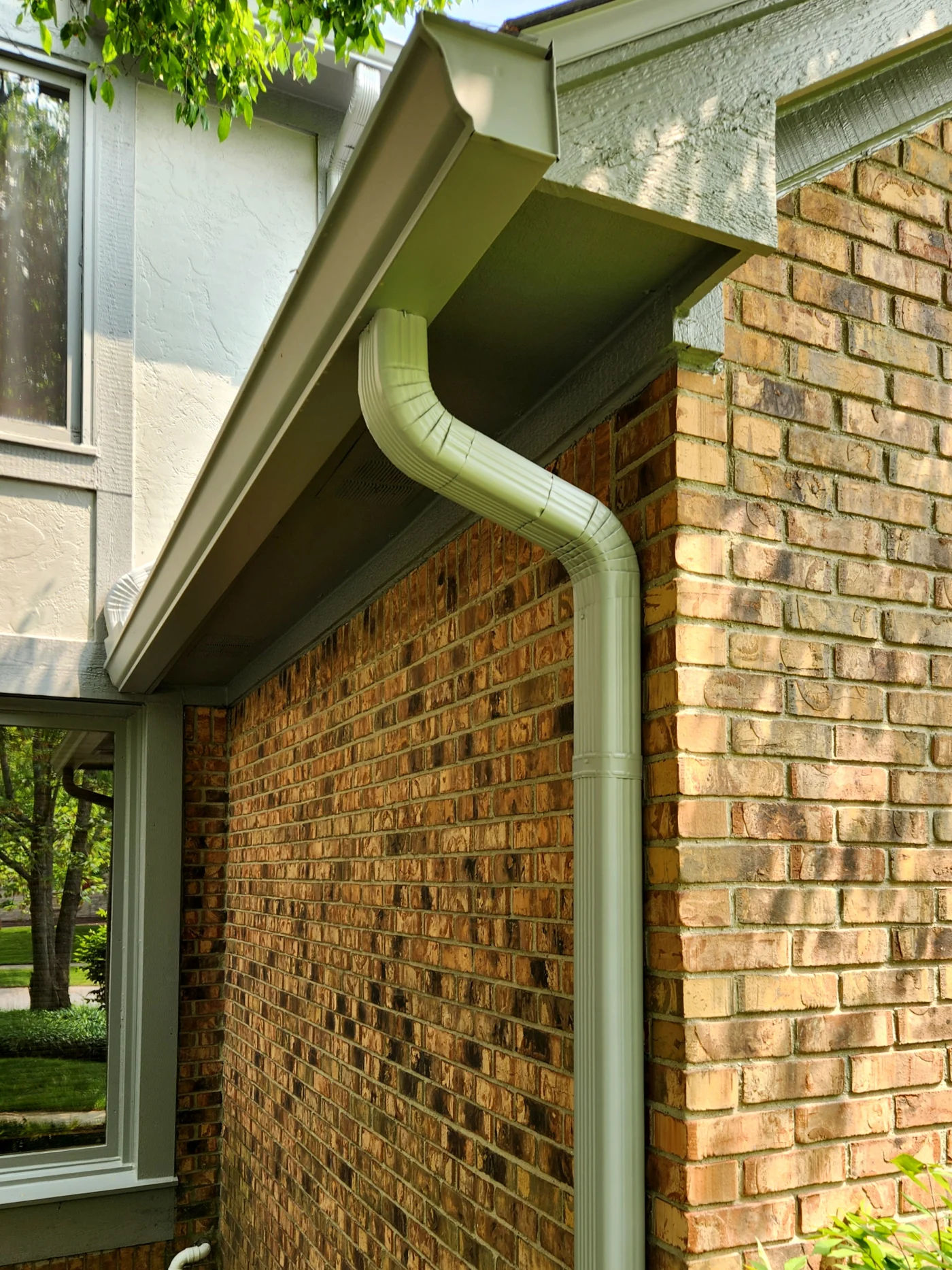Canton-Michigan-Gutters-Downspout
