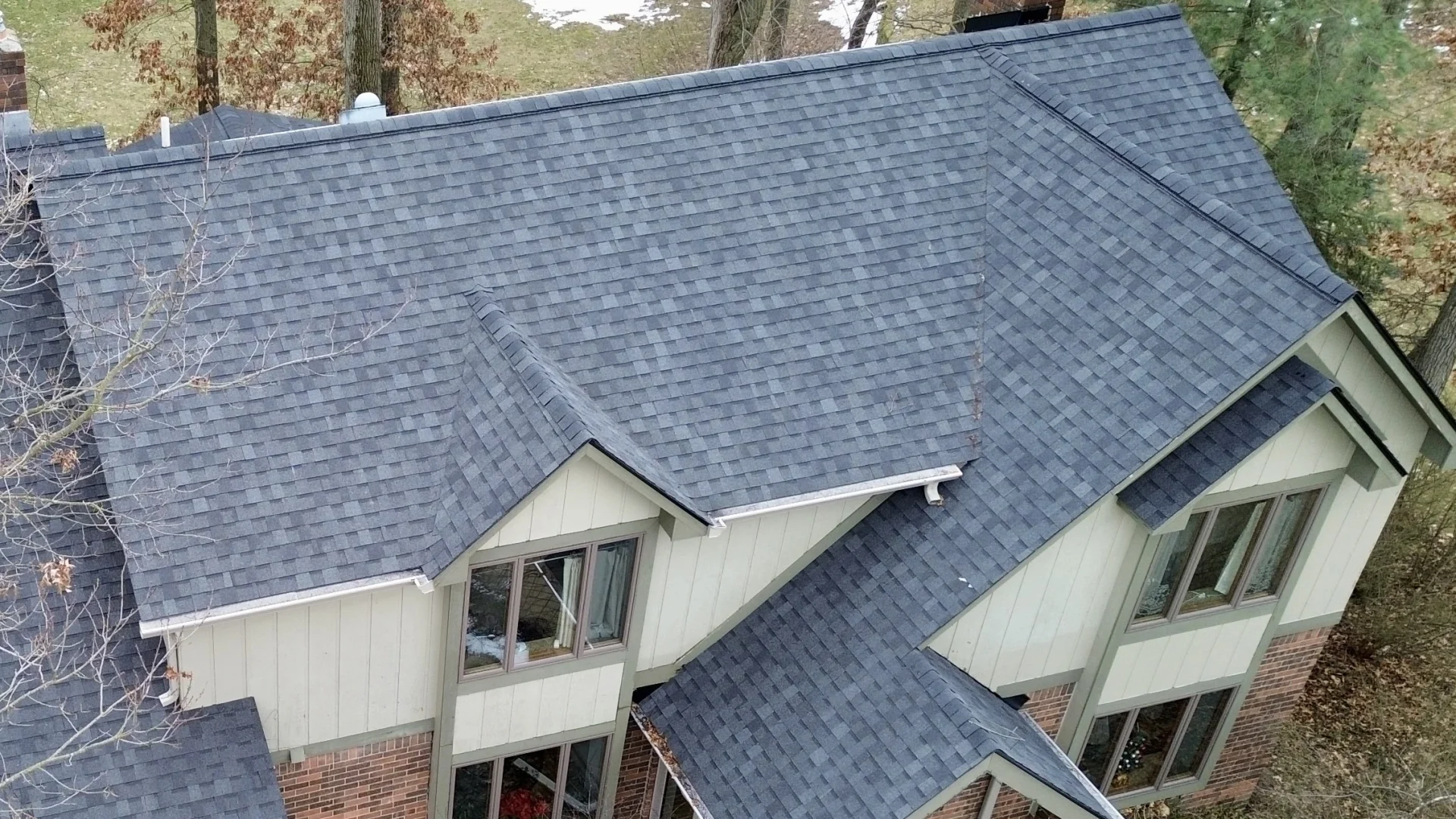 Roof replacement with asphalt shingles in Brighton, MI completed by Kroll Construction